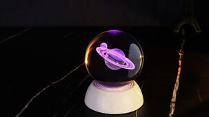 Bordslampa Saturnus RGB batteridriven, Northlight 