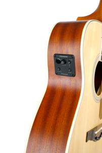 Stålsträngad akustisk gitarr med pickup Gecko