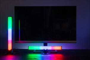 2 ljuspelare med färgeffekter