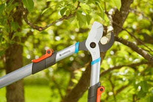 Gardena TeleCut Basic grensax med teleskopskaft, sidoskär