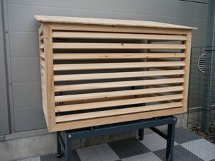 Ilmalämpöpumpun suojakotelo puu, 106 x 55 x 73 cm