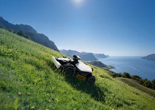 Mammotion Luba Mini 2 AWD AI robotgräsklippare, 1000 m²