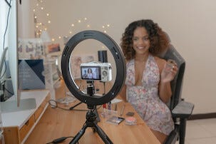 Streamplify Light 10 Rengasvalo puhelimelle, jalusta, LED