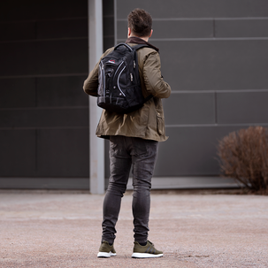 Asaklitt 30 liters svart ryggsekk