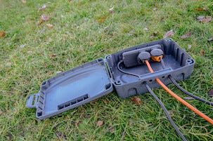 Brennenstuhl skyddsbox för grenuttag