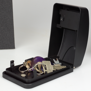 Avainkaappi, jossa yhdistelmälukko