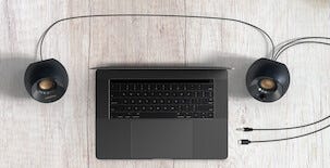 Creative Pebble V2 datorhögtalare med bas, USB-C