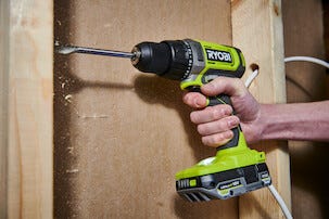 Ryobi skruvdragare med 1 batteri RDD18-1C40G