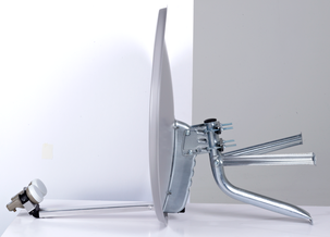 Parabolantenn med 2 st universal-LNB