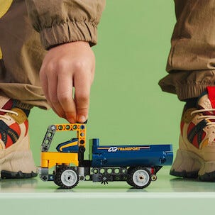 LEGO Technic Lastebil med tipplan 2-i-1 42147, fra 7 år