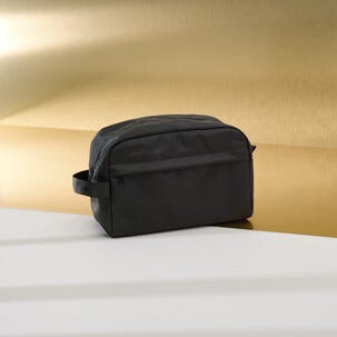 Toalettmappe til dame og herre, 23 x 15 x 10 cm, svart