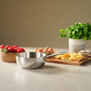 Sauteuse-kattila ruostumatonta terästä Tri-Ply 2 litraa, 20 cm