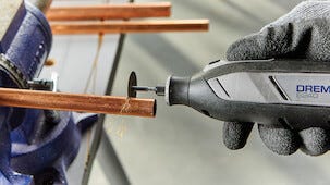 Dremel 8240-3/45 batteridrivet multiverktyg 12 V, 45 delar