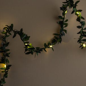 Paristokäyttöinen valoketju, vihreät lehdet sisälle, 3 m