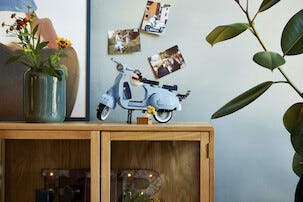 LEGO Icons Vespa 125 10298, 18+