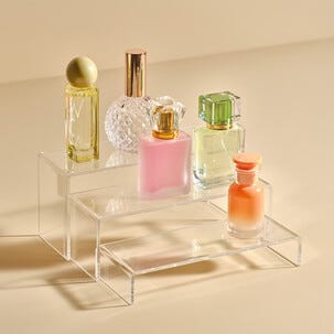 Parfymehylle, sminkehylle, displayhylle akryl