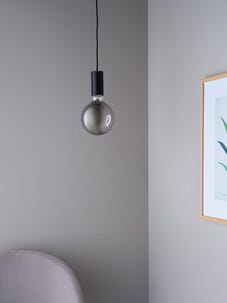 Lamppu LED E27 Metallic, musta, 125 mm