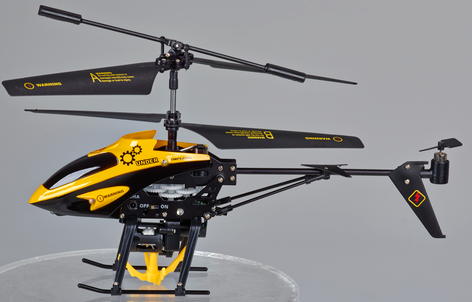 IR-styrd helikopter med vinsch