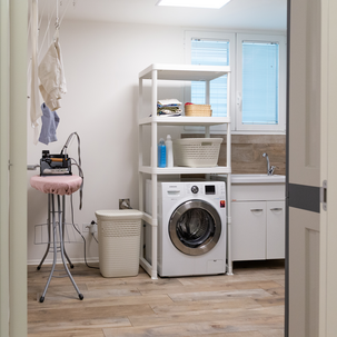 Oppbevaringshylle til over vaskemaskin, 75 x 57,5 x 187 cm