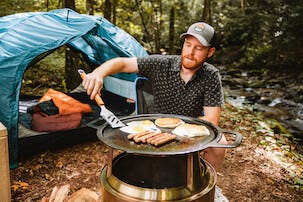 Solo Stove Bonfire stekplatta gjutjärn och hållare