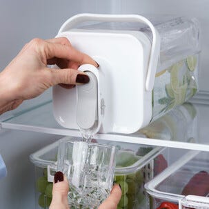 Tillbringare i plast med tappkran, 3,5 l