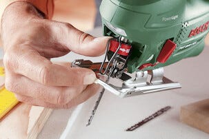 Bosch PST 900 PEL stikksag med sagblad, 620 W