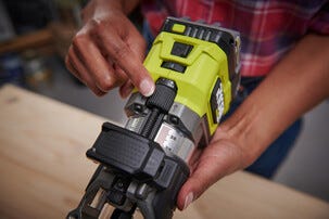 Ryobi Brushless Compact handöverfräs 18 V RTR18C-0 
