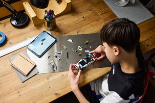 LEGO Speed Champions BMW M3 (E30) 77263, fra 9 år