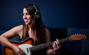 Boss Waza-Air trådlöst over-ear gitarrförstärkarsystem