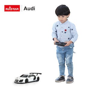 Radio-ohjattava auto yli 6-vuotiaille lapsille, Rastar