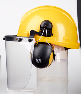 Suojakypärä, jossa kaksi visiiriä