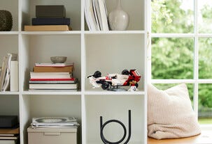 LEGO Icons McLaren MP4/4 & Ayrton Senna 10330, 18 år