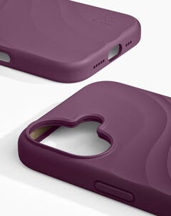 Ideal of Sweden Soft Swirl Plum mobilskal för iPhone 16, lila