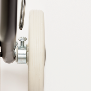 Micki klassisk gåvogn i tre, beige, fra 6 mnd