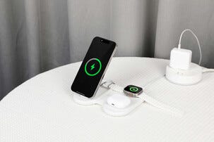 Trådløs lader 3-i-1 Qi2 magnetisk, Apple og Android