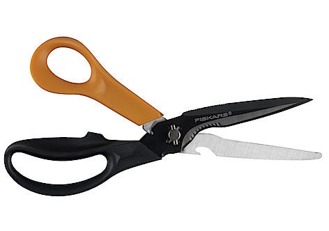 Multifunktionssax Fiskars Cut+More