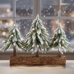 Julby med granar, snö och belysning, 35 cm, Northlight