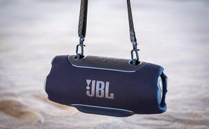 JBL Xtreme Kannettava Bluetooth-kaiutin, vedenkestävä, musta