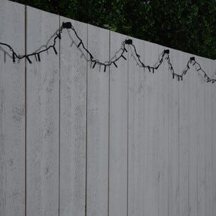 Batteridriven ljusslinga utomhus, vitt ljus