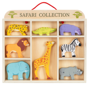 Lekesett med safaridyr i tre med hylle, fra 3 år