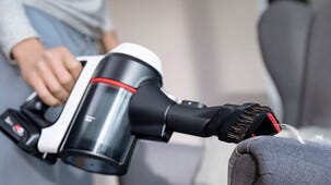 Bosch Unlimited 7 batteridrevet skaftstøvsuger BBS711W