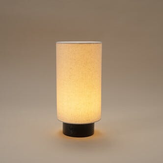 Filip oppladbar liten bordlampe i tre, Northlight