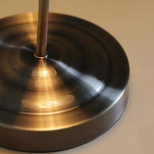 Markslöjd Vela bordlampe med glasskjerm messing 50 cm