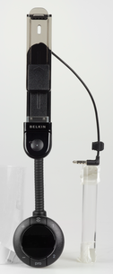 Hållare med handsfree och FM-sändare för iPhone/iPod  Belkin TuneBase FM