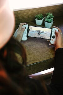 Backbone One (1st Gen) PlayStation Ed spelkontroll, Lightning