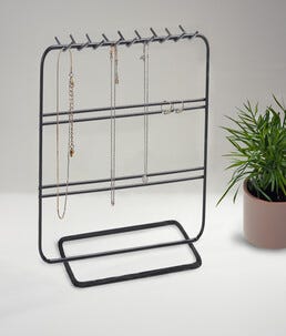 Smyckesställ i metall