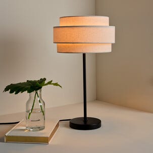 Northlight Algot bordlampe, metall og lin, 44 cm