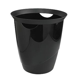 Papirkurv av plast med håndtak.