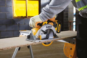 Cirkelsåg Dewalt XR DCS391N