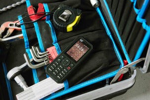 Tålig mobiltelefon, CAT B35